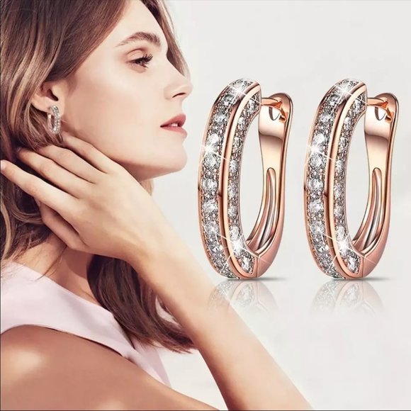 New 18k Gold Plated Cubic Zirconia Hoop Earrings - Picture 5 of 6